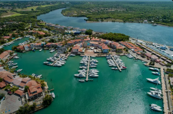 Puerto Marina